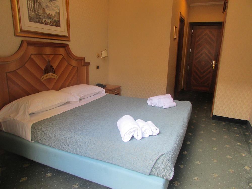 Pensión Les D'or 3*